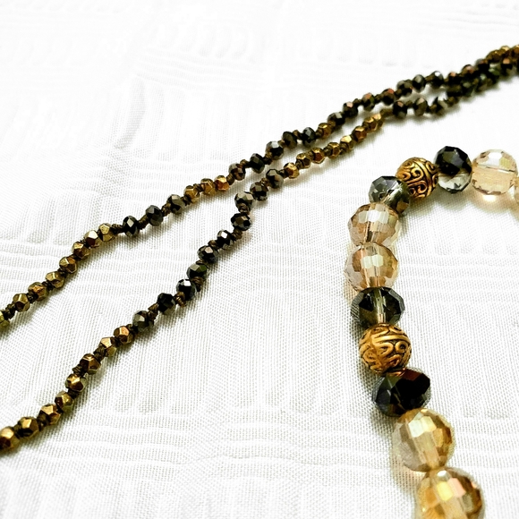 SOLD Erimish Clear, Gold, & Black Bracelet - Picture 3 of 4